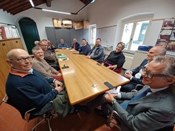 tavolo verde.jpg - {tavolo verde.jpg} - [87512]