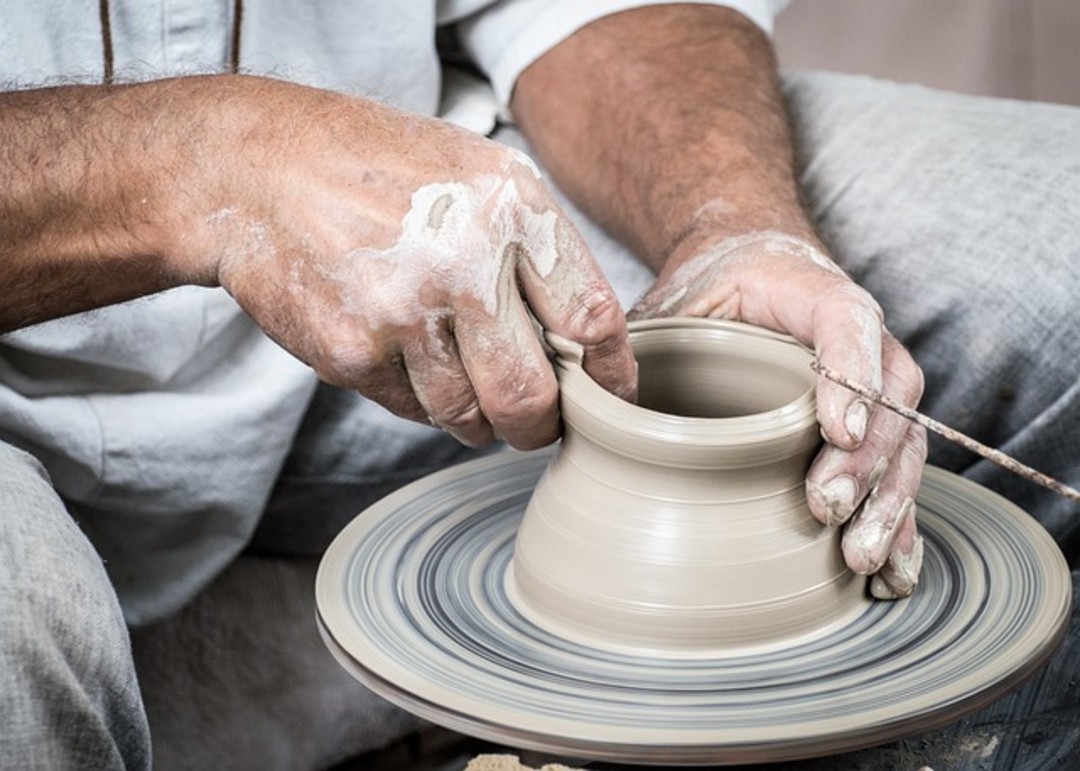 pottery-1139047_640.jpg - {pottery-1139047_640.jpg} - [88176]