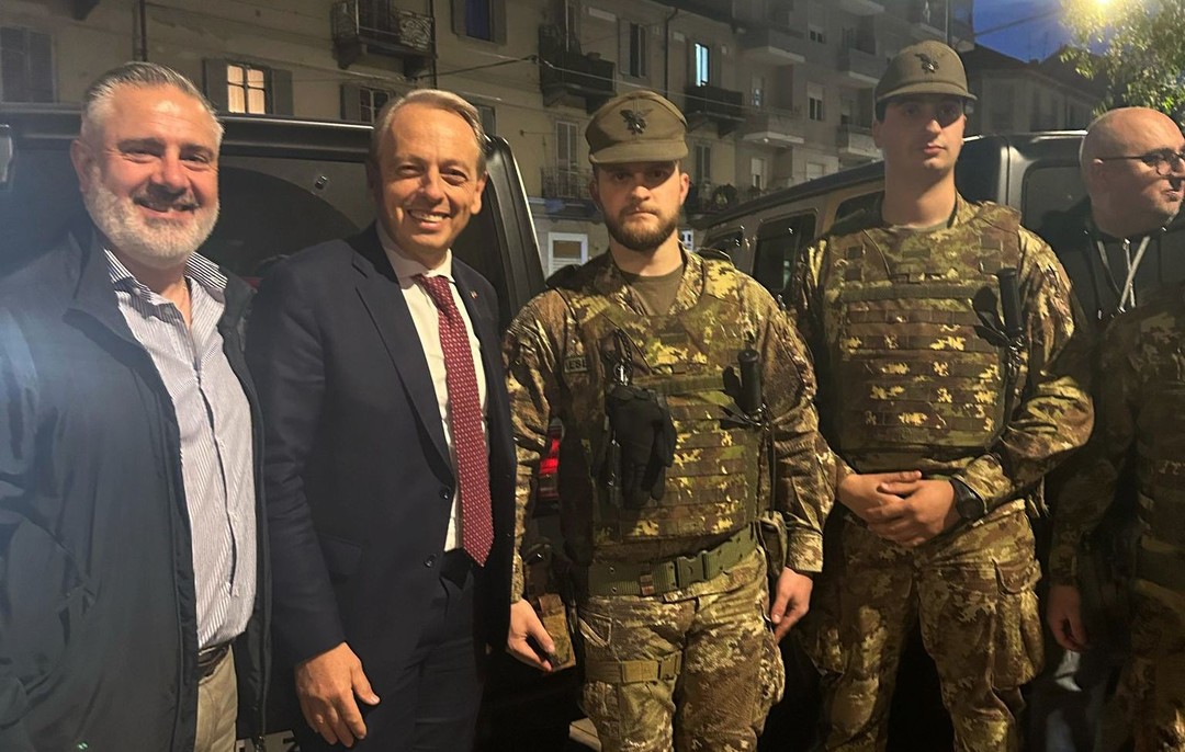 L'iniziativa a Barriera di Milano con Roberto Rosso - foto.jpg - {L'iniziativa a Barriera di Milano con Roberto Rosso - foto.jpg} - [88608]