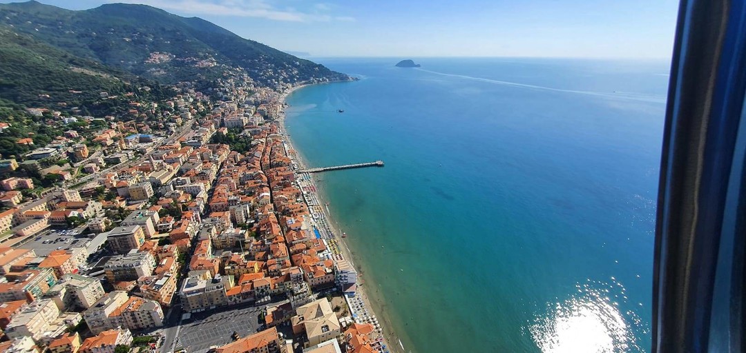 alassio-vista-veduta-dall-alto-generica-637068.jpg - {alassio-vista-veduta-dall-alto-generica-637068.jpg} - [88808]