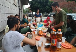 Foto Festa dei vicini.jpg - {Foto Festa dei vicini.jpg} - [89857]