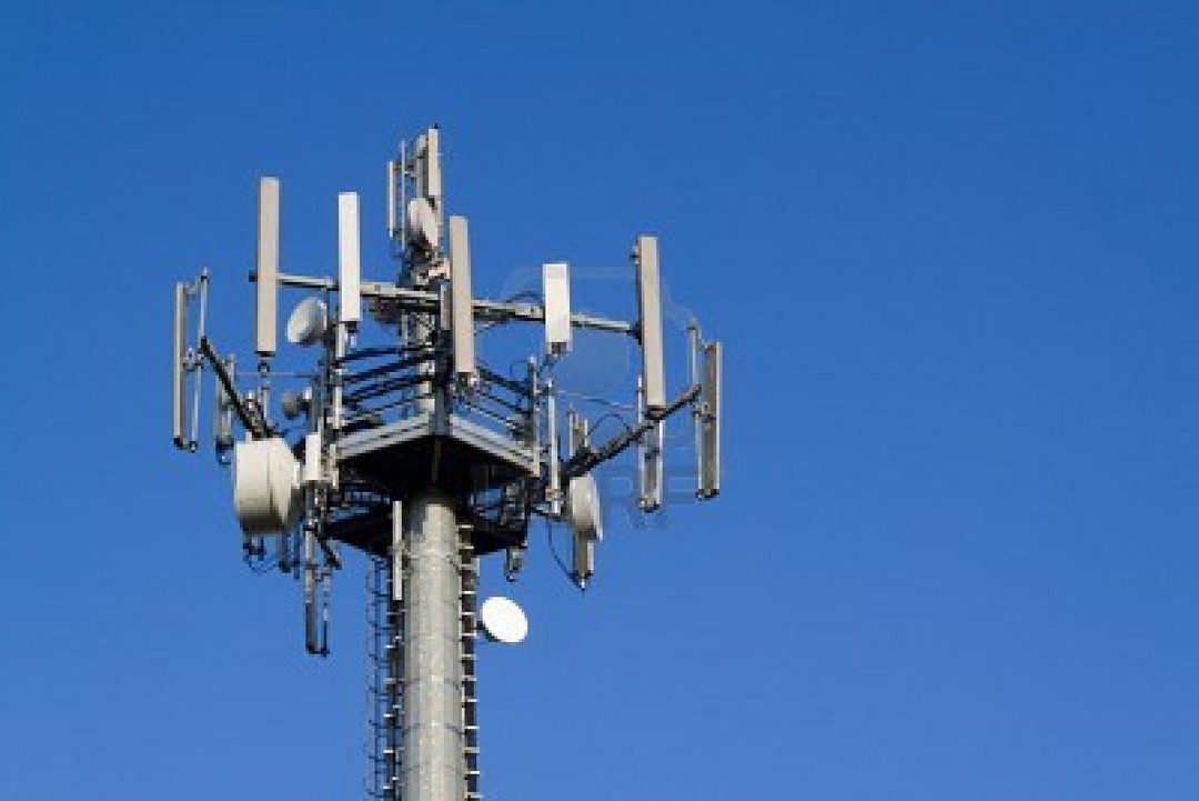 Ripetitore-telefonia.jpg - {Ripetitore-telefonia.jpg} - [90538]