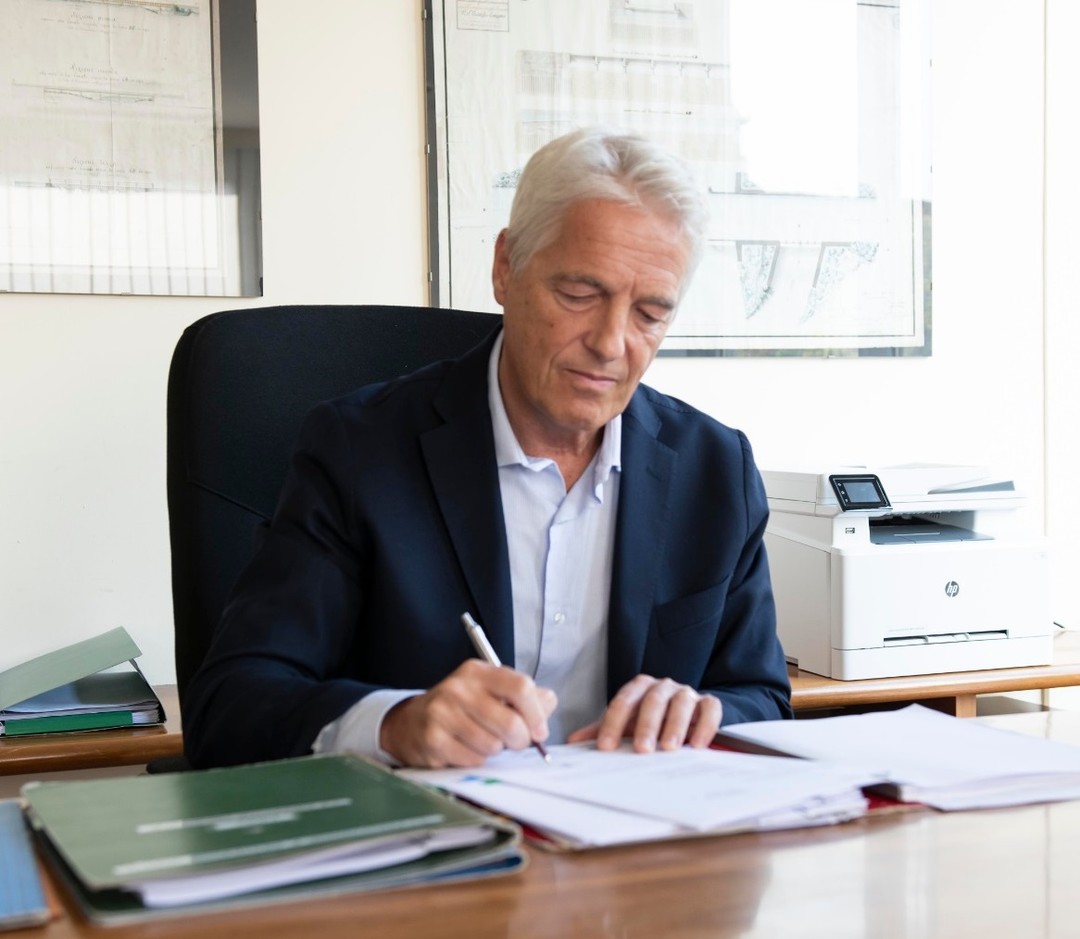Mario Fossati Direttore Generale Est Sesia.jpg - {Mario Fossati Direttore Generale Est Sesia.jpg} - [9072]