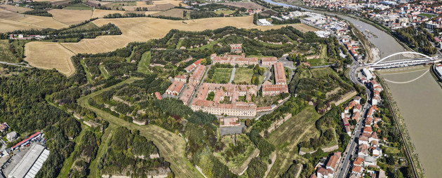 CittaAlessandriaAlto.jpg - {CittaAlessandriaAlto.jpg} - [93350]