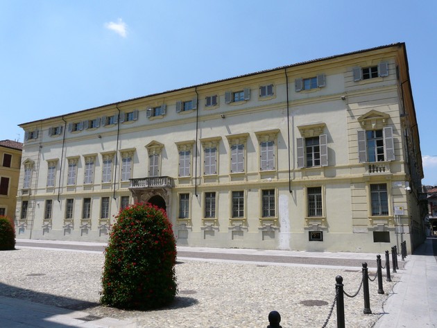 Palazzo Cuttica di Cassine .jpg - {Palazzo Cuttica di Cassine .jpg} - [93414]