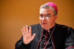 vescovo Gianni Sacchi.jpg - {vescovo Gianni Sacchi.jpg} - [94198]