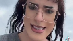 Cara Villan influencer .jpg - {Cara Villan influencer .jpg} - [94815]
