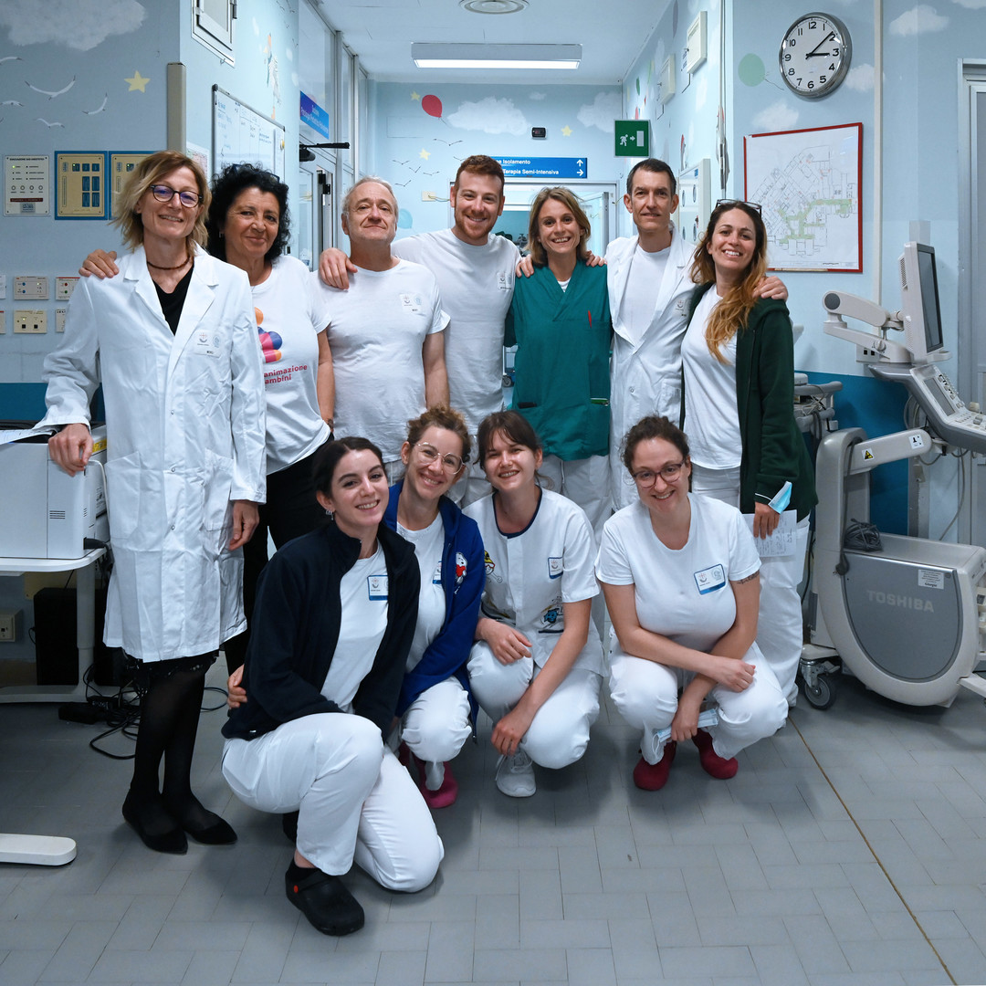 Rianimazione Gaslini foto di gruppo.jpg - {Rianimazione Gaslini foto di gruppo.jpg} - [95560]
