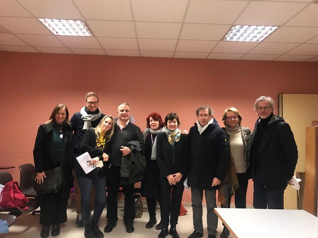 madicina integrata squadra.jpg - {madicina integrata squadra.jpg} - [96217]