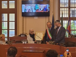 cittadinanza-onoraria-emma-bonino-9.jpg - {cittadinanza-onoraria-emma-bonino-9.jpg} - [96313]