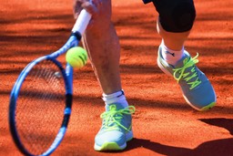 tennis-ball-7138046_1280.jpg - {tennis-ball-7138046_1280.jpg} - [96433]