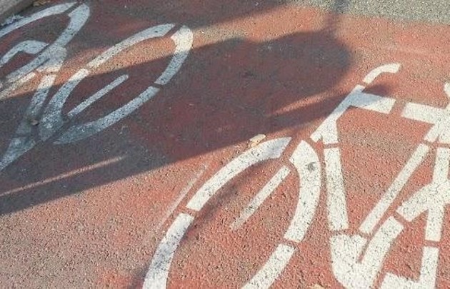 121.jpg - {121.jpg} - [96897]