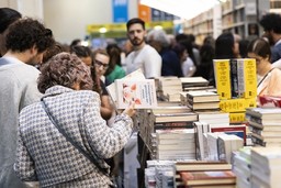 Foto Salone del Libro.jpg - {Foto Salone del Libro.jpg} - [97801]
