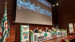 Foto Congresso Cisl 21 maggio 2025.jpg - {Foto Congresso Cisl 21 maggio 2025.jpg} - [99417]
